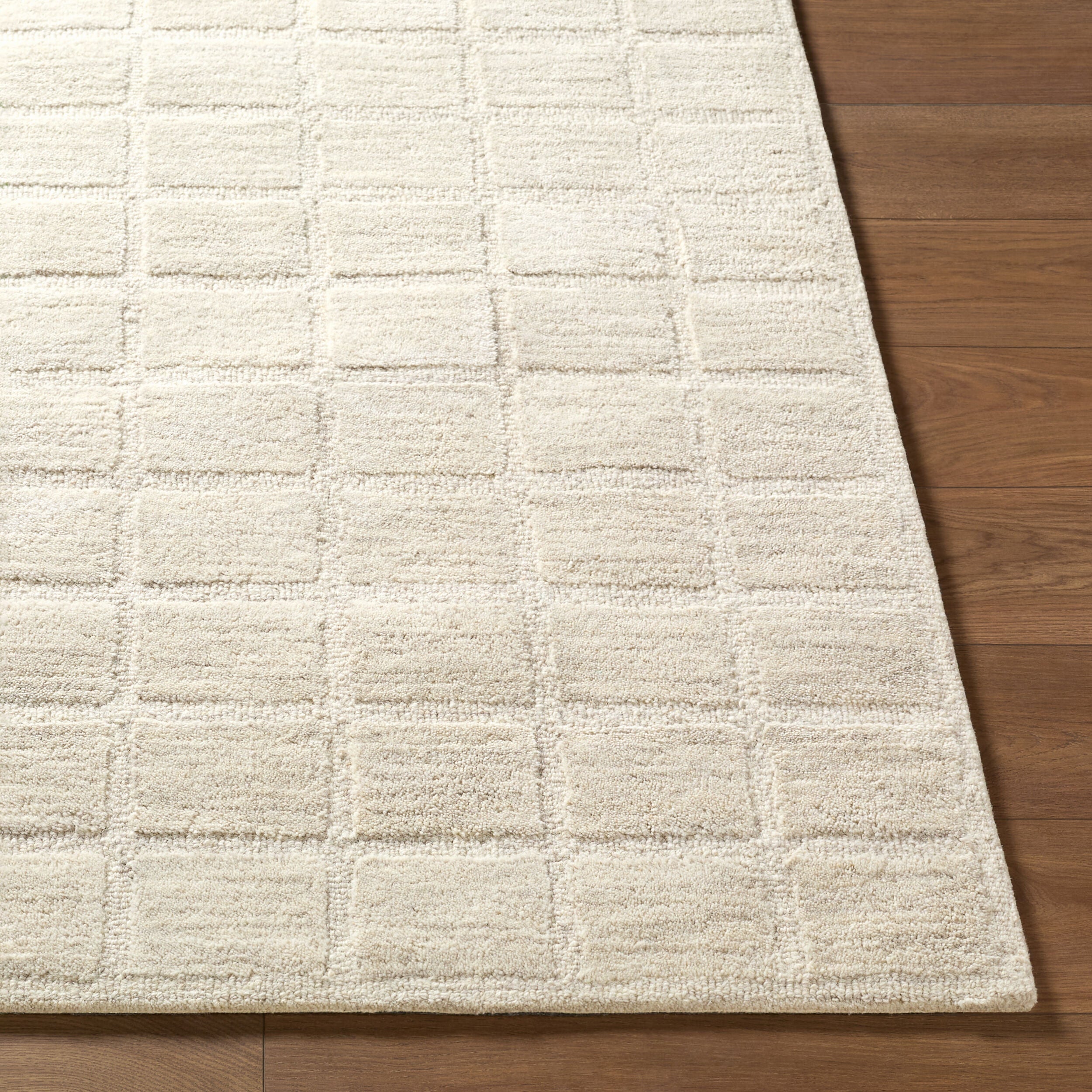 Rug in White-Ivory by Jeid Studio