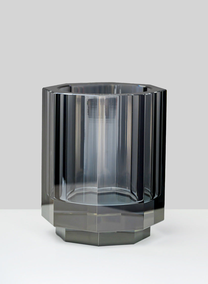 Vase in Grey-Black by Jeid Studio