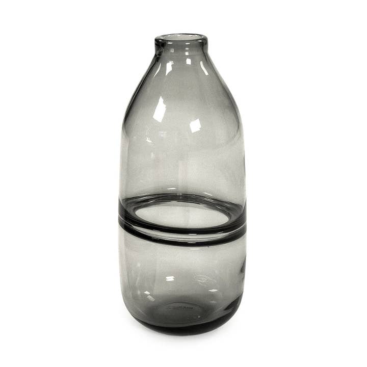 Vase in Grey-Black by Jeid Studio