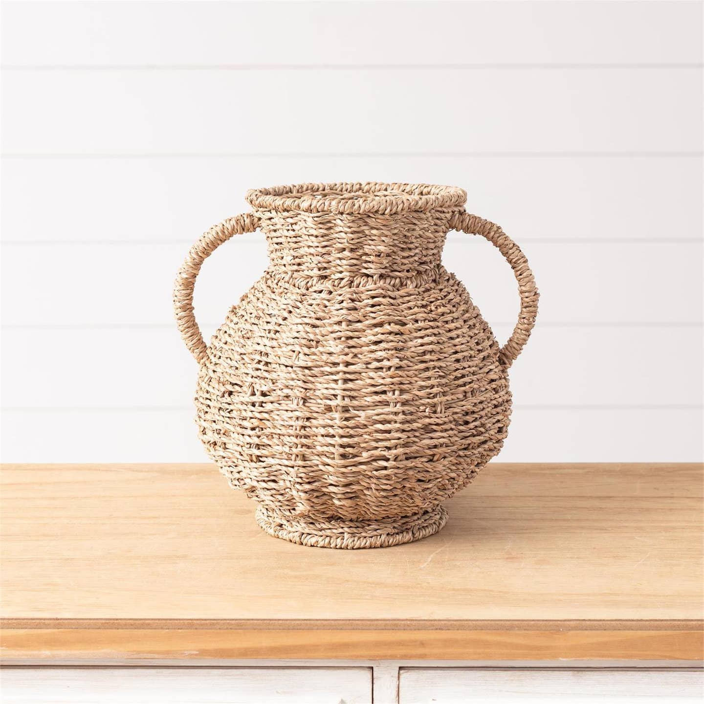 Vase in Natural-Brown by Jeid Studio