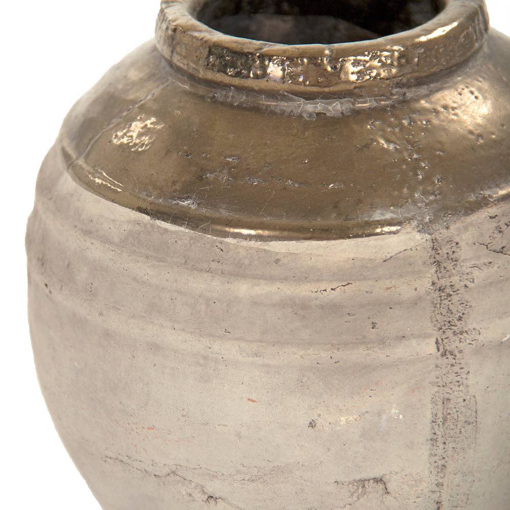Vase in Natural-Brown by Jeid Studio