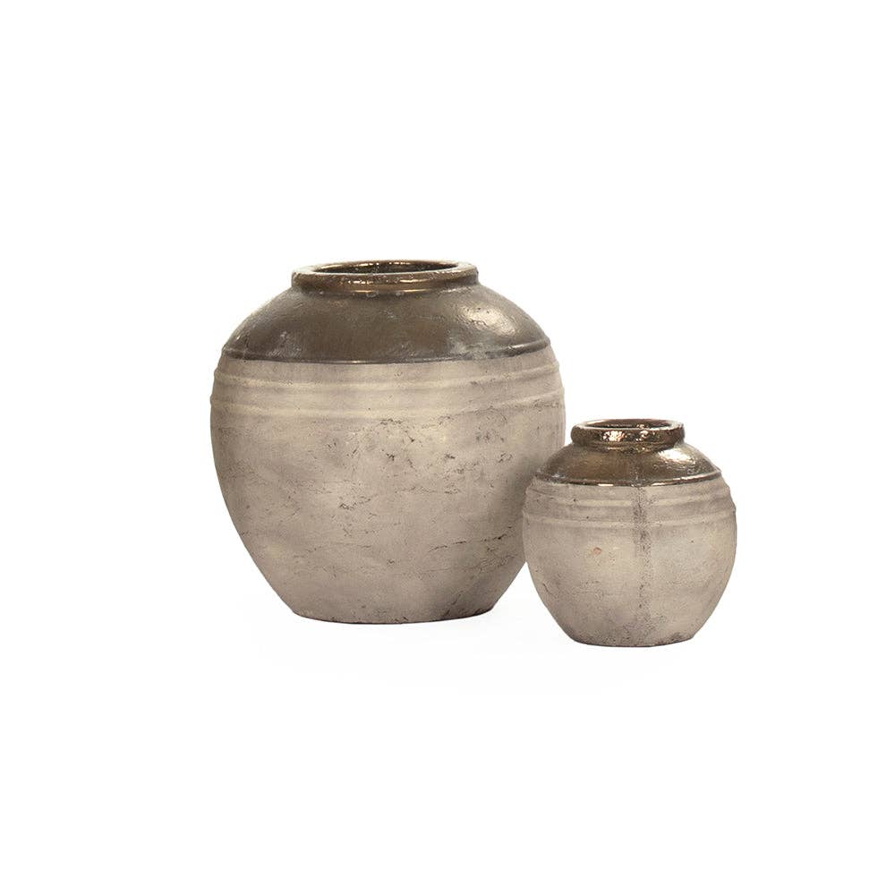 Vase in Natural-Brown by Jeid Studio