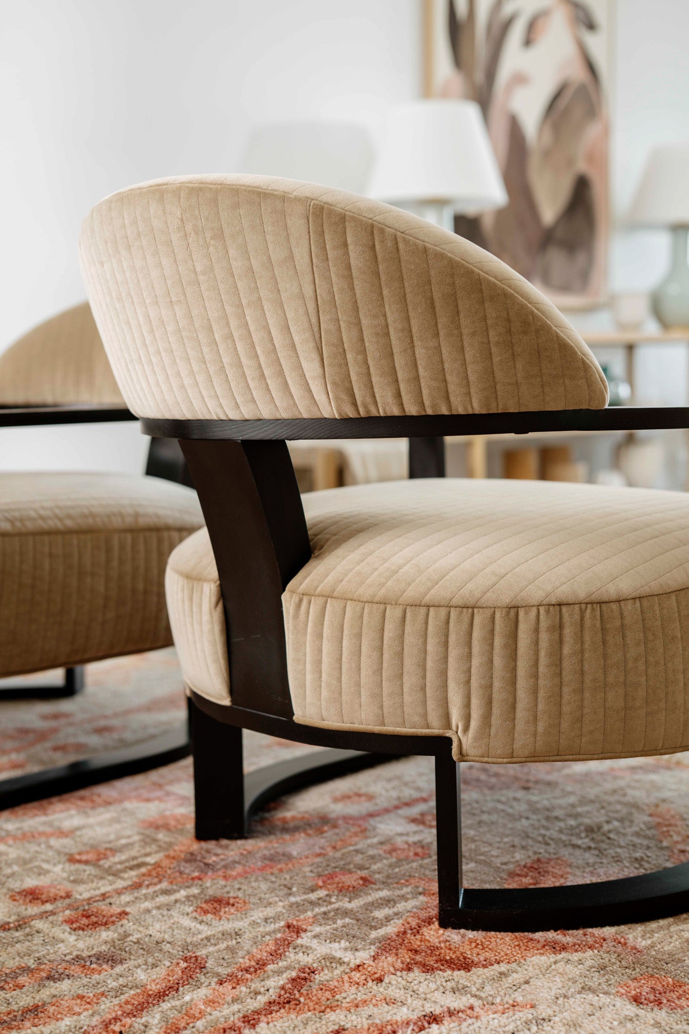 Ren Chair