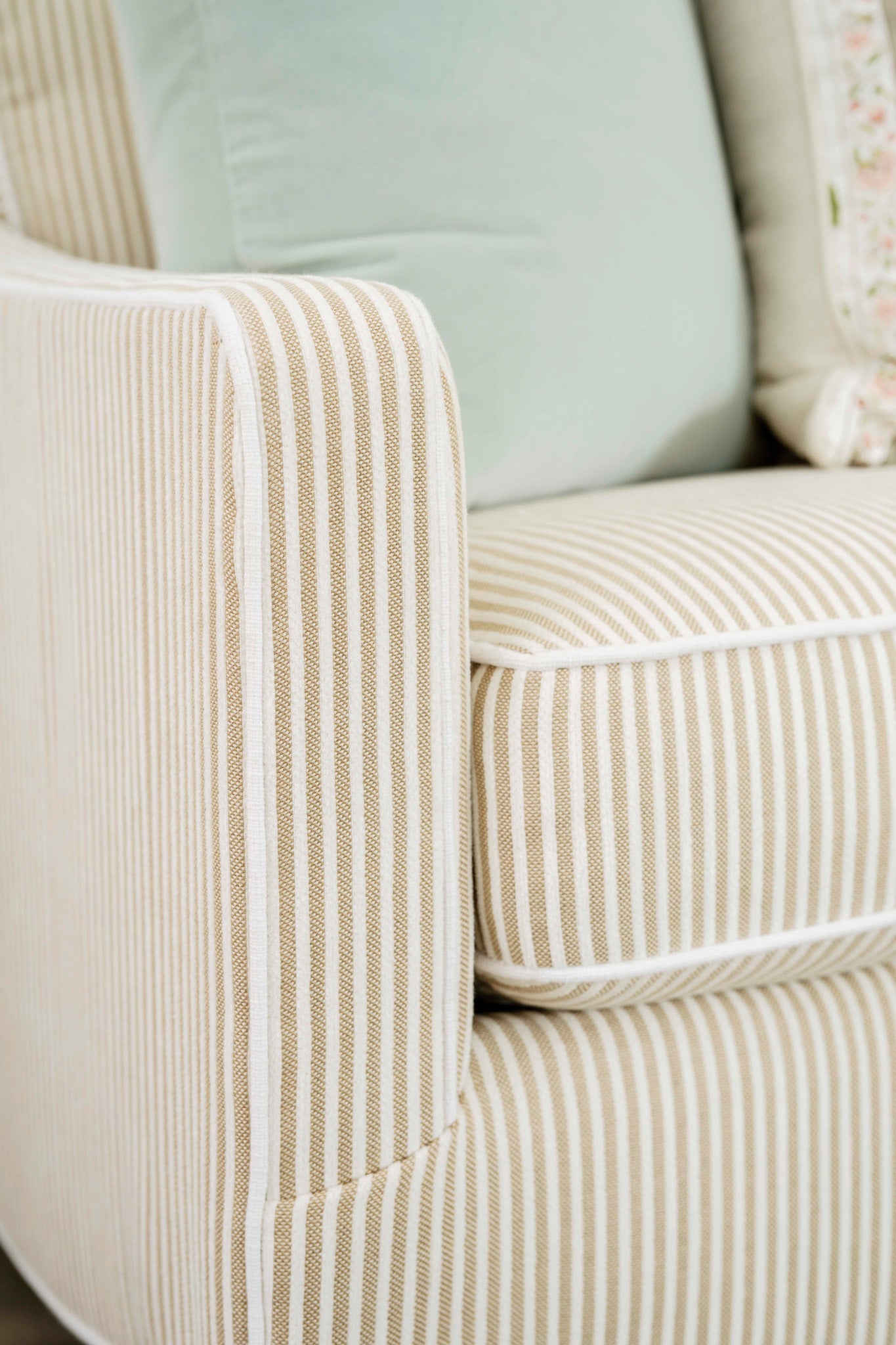 Scarlett Sofa