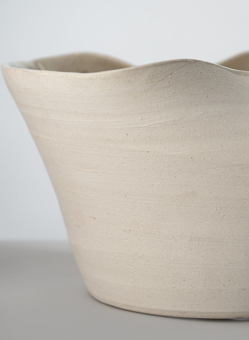 Bowl in White-Ivory by Jeid Studio