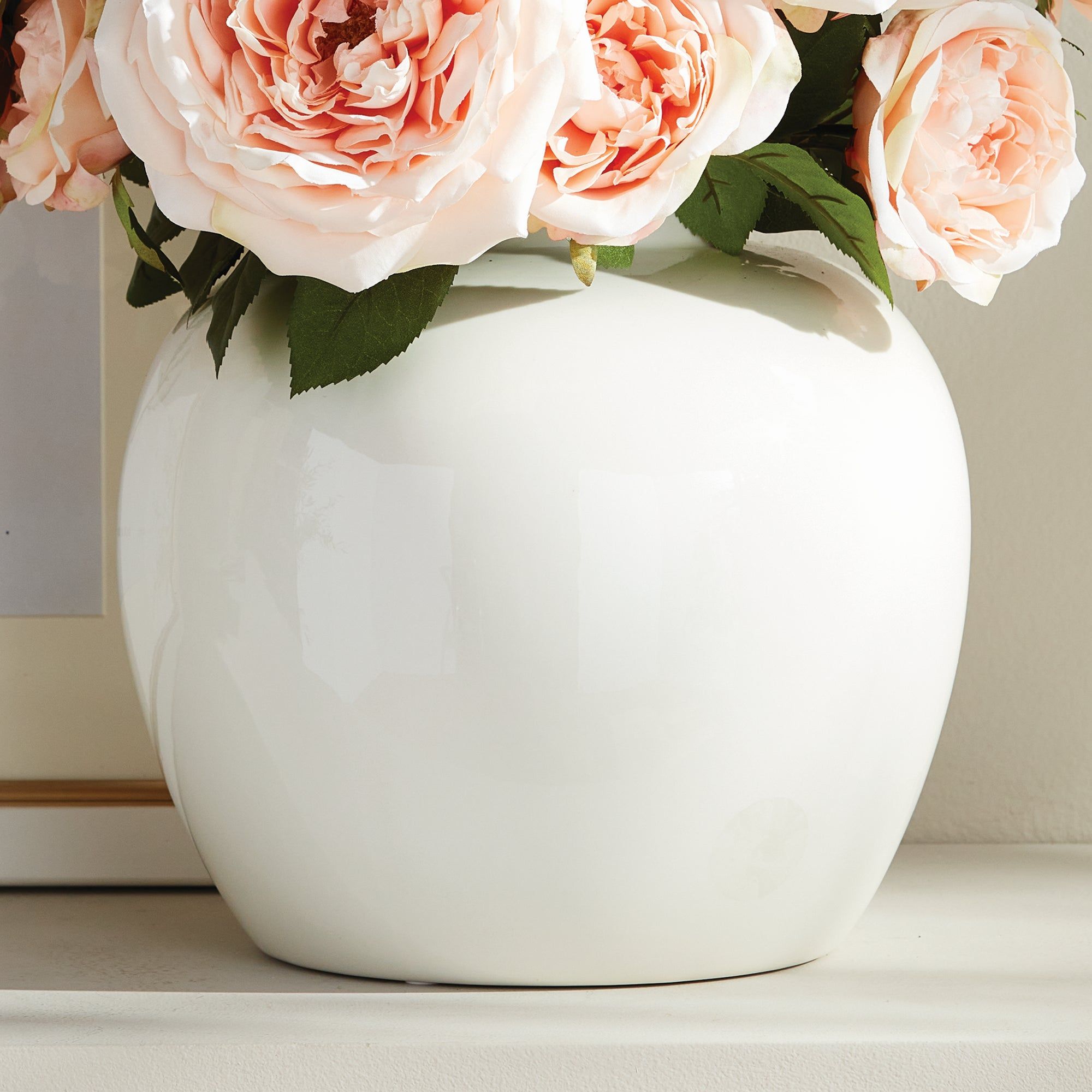 Decorative Object in White-Ivory by Jeid Studio