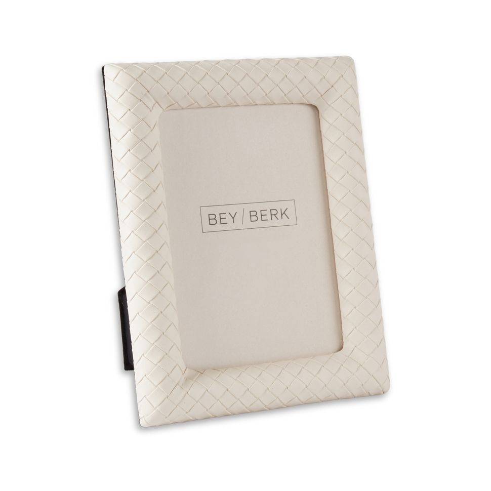 Frame in White-Ivory by Jeid Studio