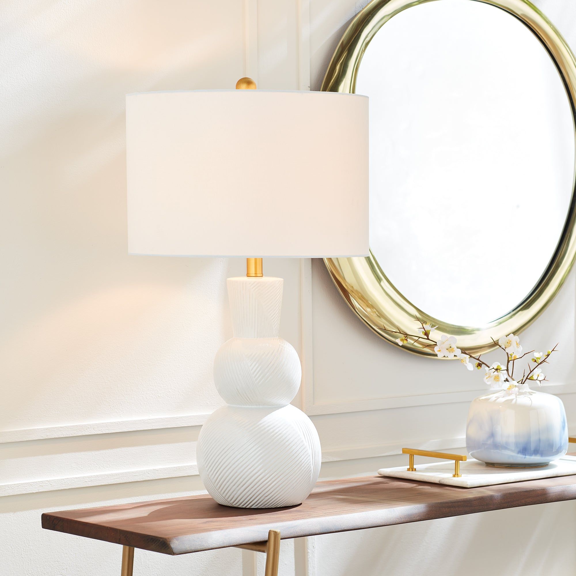 Lamp in White-Ivory by Jeid Studio