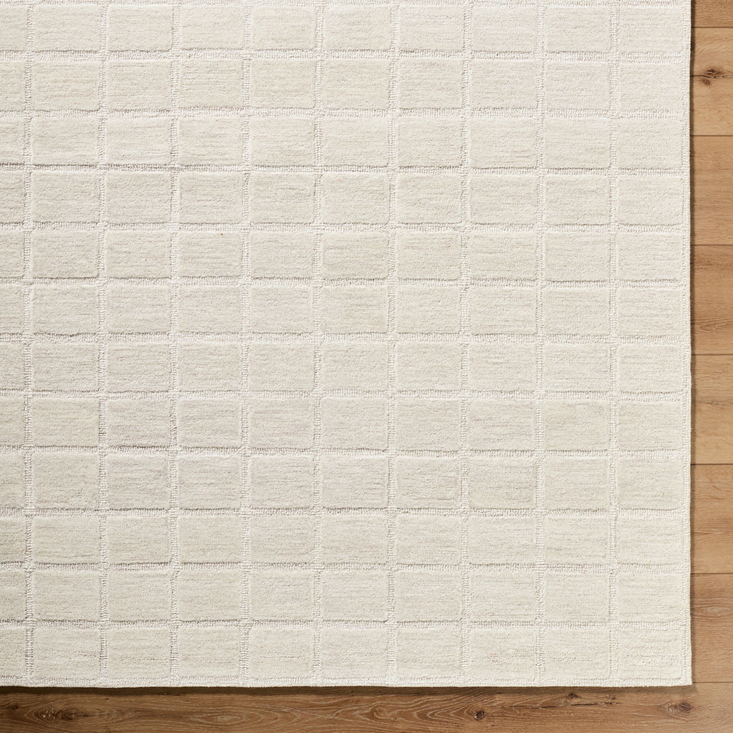Rug in White-Ivory by Jeid Studio
