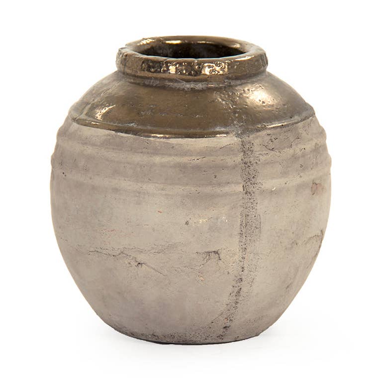 Vase in Natural-Brown by Jeid Studio