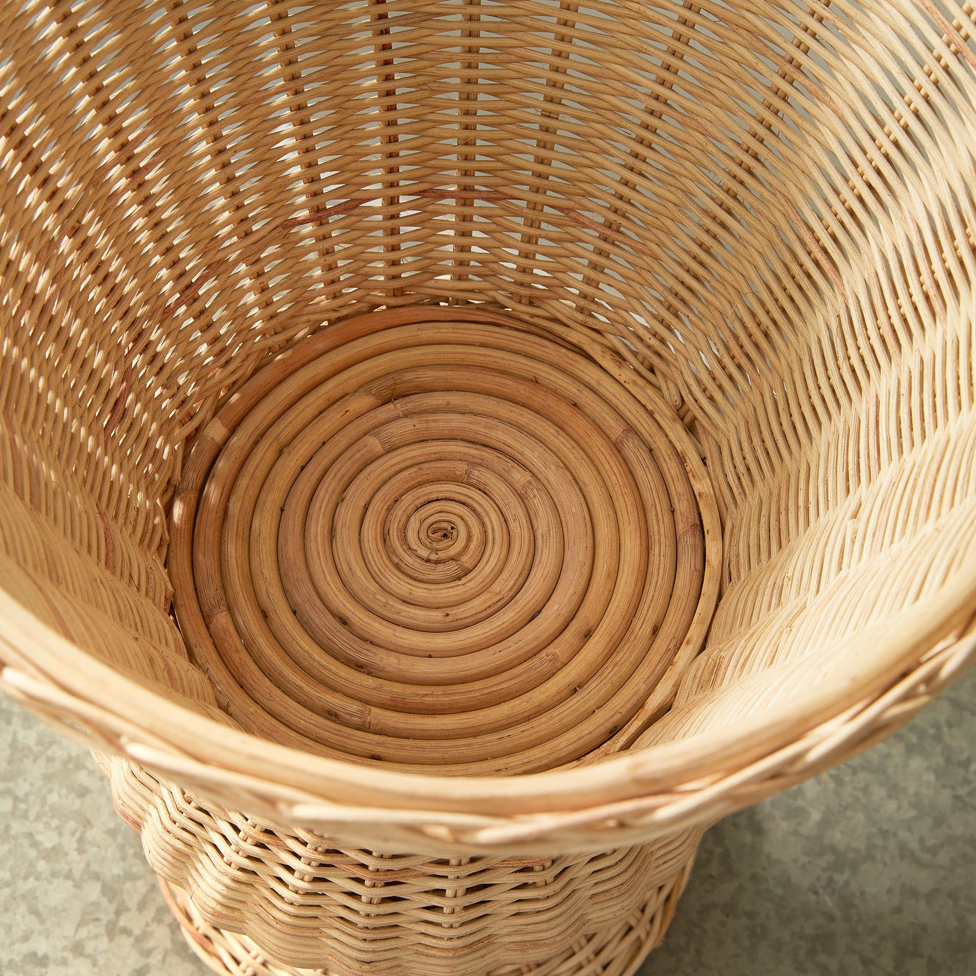Vase in Natural-Brown by Jeid Studio
